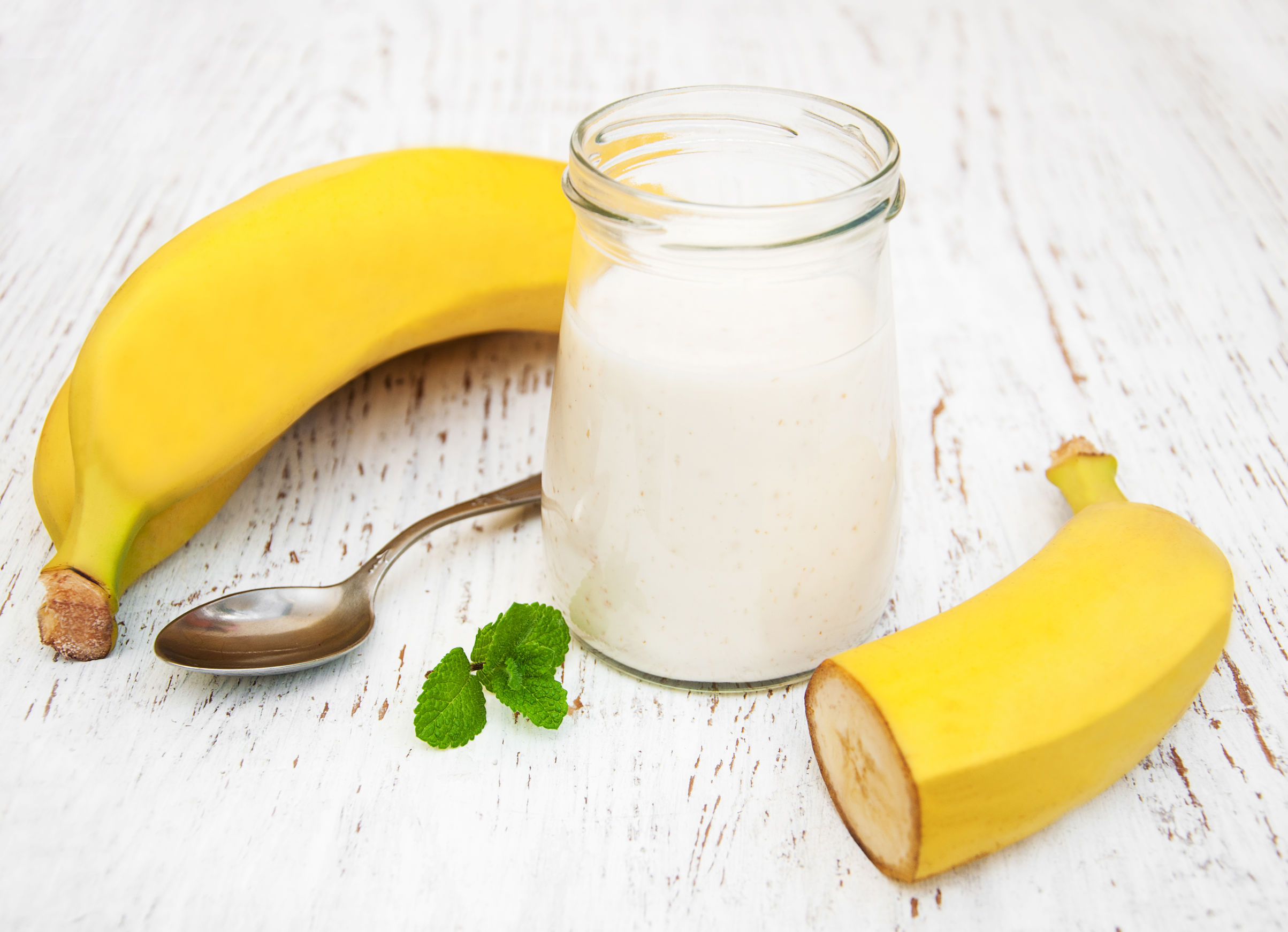 Here's Your Ultimate Guide to Prebiotics and Probiotics